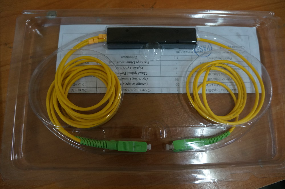 opticheskiy-razvetvitel-splitter.JPG